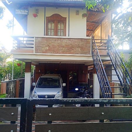 Vintage Inn Homestay Cherai Beach Εξωτερικό φωτογραφία